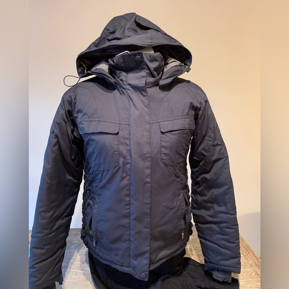 Columbia Women’s winter jacket - Picture 1 of 9